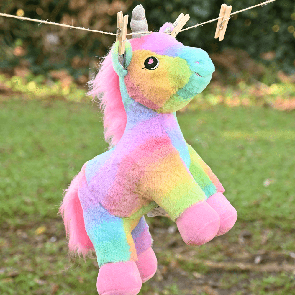 fR1bxY.Unicornio-Rainbow-contexto